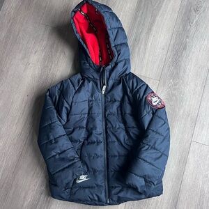 Nike Kids Puffer Jacker Navy Blue size 6 Medium